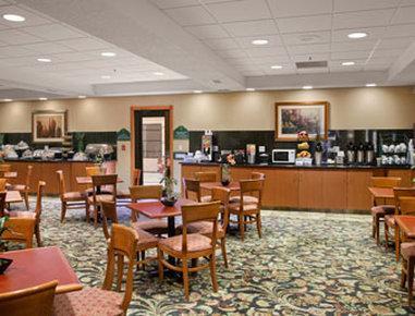 La Quinta By Wyndham Hotel Kearney
